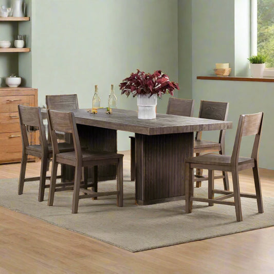 Classic Manor Dining Set